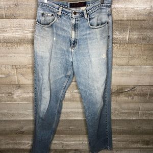 Vintage 90s distressed light wash mom jeans